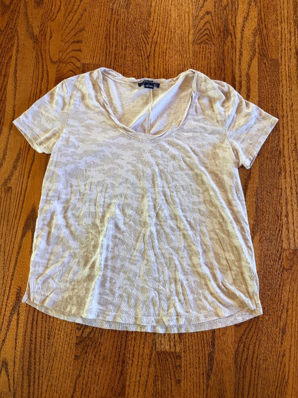 Women's Sanctuary Short Sleeve Light Camouflage T-shirt -- L